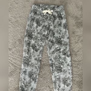 Women's flowered pants